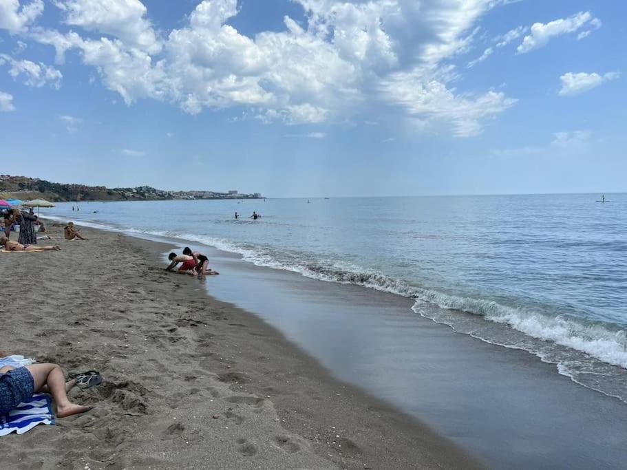 Apartamento En Playa Carvajal Fuengirola Exterior foto